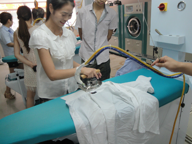 1-130620101632501.jpg 1-130620101632501.jpg